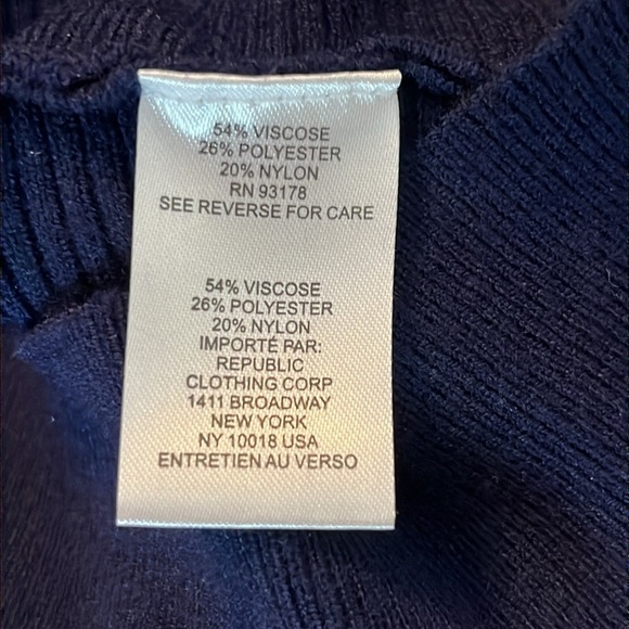 NWT Chelsea & Theodore Navy Knit Hooded Sweater Size XS - Picture 9 of 10